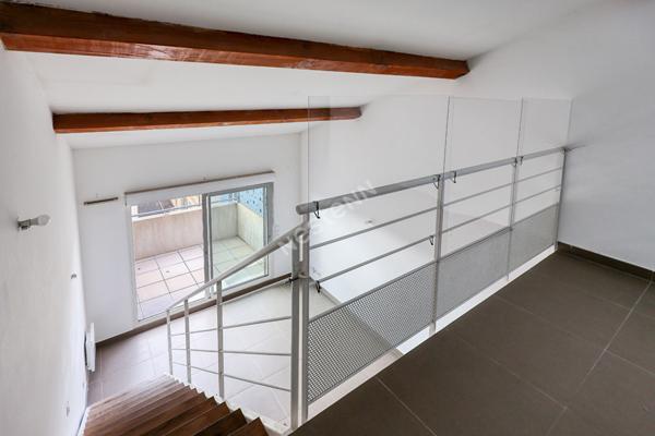 À vendre : Appartement de 5 pièces en duplexavec garage à Six Fours Les Plages en Centre ville