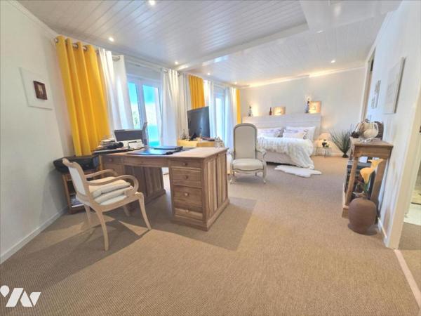 Propriété de luxe à MONTHUREUX-SUR-SAONES