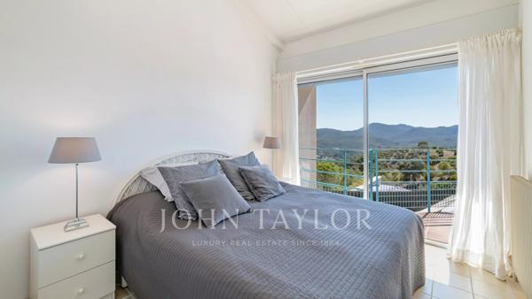 Exclusivité - Duplex au dernier étage avec vue mer – Domaine du Grand Duc