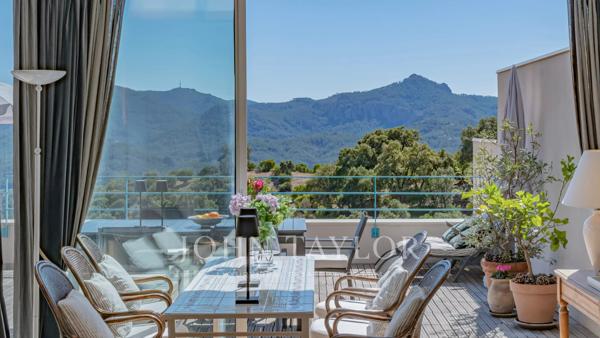 Exclusivité - Duplex au dernier étage avec vue mer – Domaine du Grand Duc