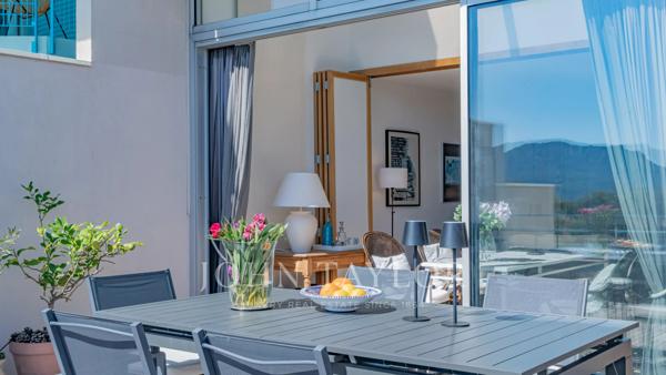 Exclusivité - Duplex au dernier étage avec vue mer – Domaine du Grand Duc
