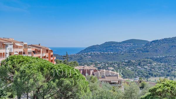 Exclusivité - Duplex au dernier étage avec vue mer – Domaine du Grand Duc