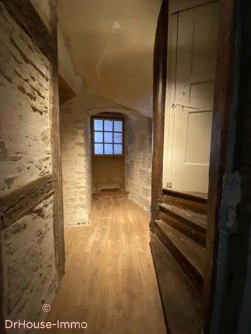 Immeuble à vendre 5 pièces de 300 m²