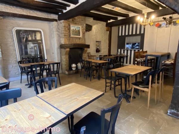 Immeuble à vendre 5 pièces de 300 m²