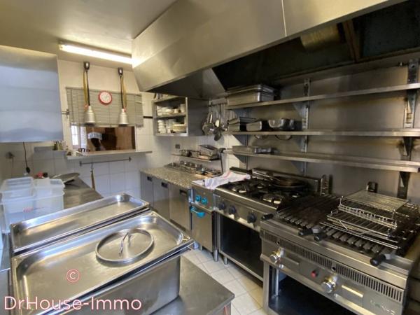 Immeuble à vendre 5 pièces de 300 m²