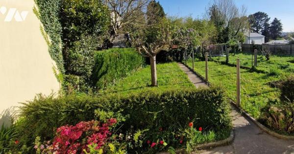 CHARMANTE MAISON DE 2 CHAMBRES-JARDIN