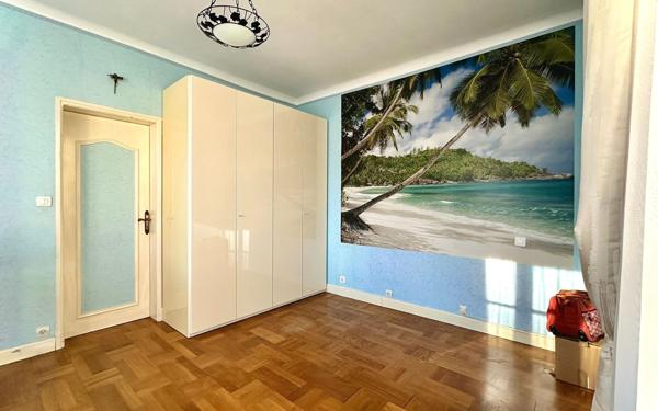 Maison à vendre    9 pièces •  Cassagnes-Bégonhès