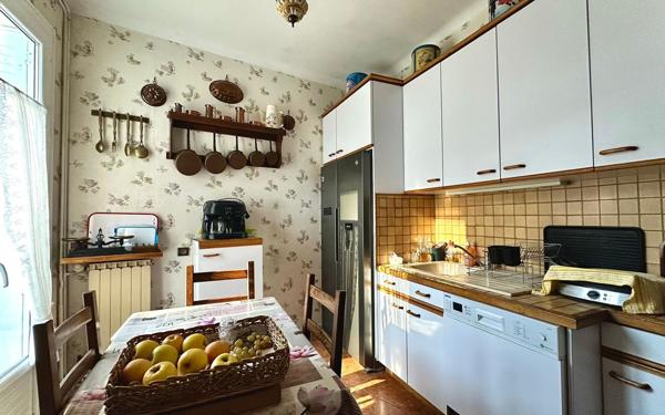 Maison à vendre    9 pièces •  Cassagnes-Bégonhès