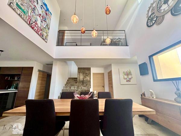 Magnifique Villa 4 faces contemporaine type F5 avec garage