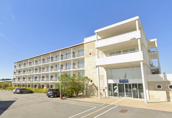 INVESTISSEMENT LOCATIF – LA BAULE ESCOUBLAC – Résidence Tourisme Cap West Golden Tulip La Baule - 6,40 de rentabilité