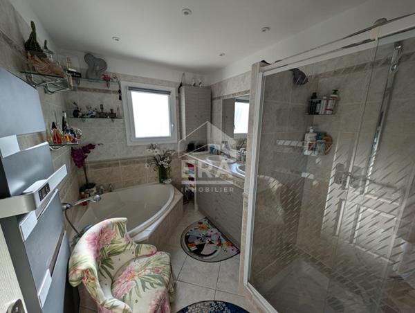 Maison individuelle à 8 min de Montpon-Ménéstérol 7 pièces de 186,45 m²