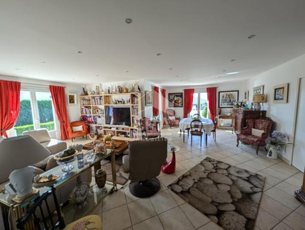 Maison individuelle à 8 min de Montpon-Ménéstérol 7 pièces de 186,45 m²