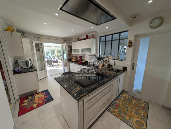 Maison individuelle à 8 min de Montpon-Ménéstérol 7 pièces de 186,45 m²