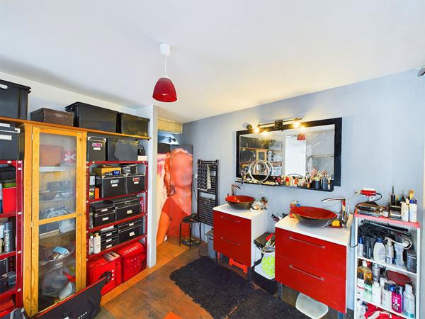 LOFT de 245m² SUR 3 PLATEAUX D'ANS UNE ANCIENNE FILATURE SUR PARCELLE DE 900M² SITUE A VILLENEUVE DE BERG 07170