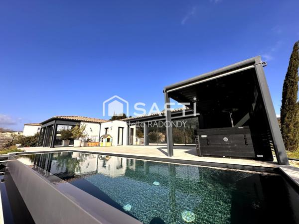 VILLA CONTEMPORAINE UNIQUE FACE A L'ALARIC