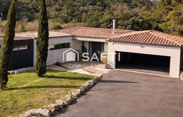 VILLA CONTEMPORAINE UNIQUE FACE A L'ALARIC