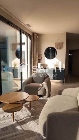 VILLA CONTEMPORAINE UNIQUE FACE A L'ALARIC