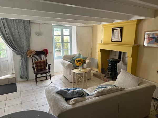 Charentaise de 4 chambres avec piscine