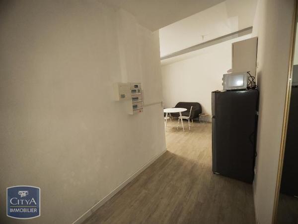 Appartement à louer 1 pièce 17.99m² Perpignan (66000)