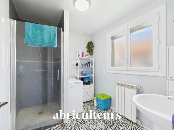 Appartement lumineux à 100m de l’océan avec balcon et parking Batz-sur-Mer
