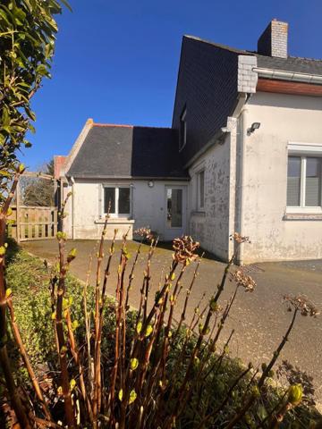 Maison à ROSPEZ, 22300 - 11 pièces 130m²