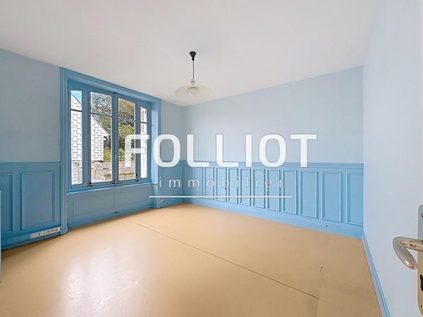 GRANVILLE - SAINT-PAUL - PROPRIETE DE CARACTERE - GARAGE