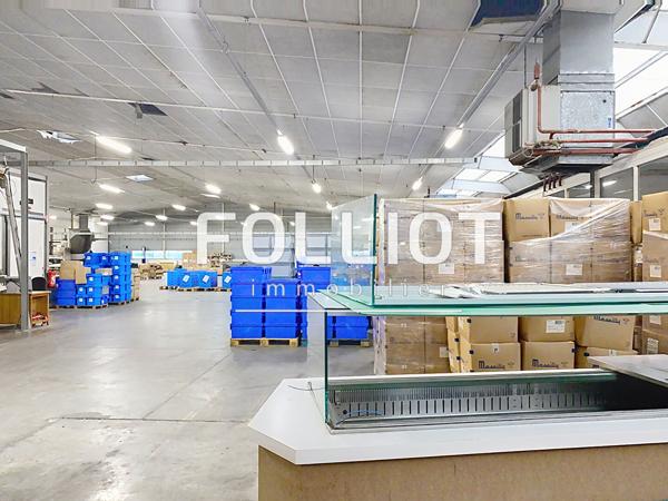 A VENDRE Local commercial à Coutances 3000 m2