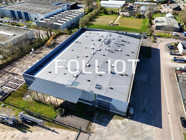 A VENDRE Local commercial à Coutances 3000 m2