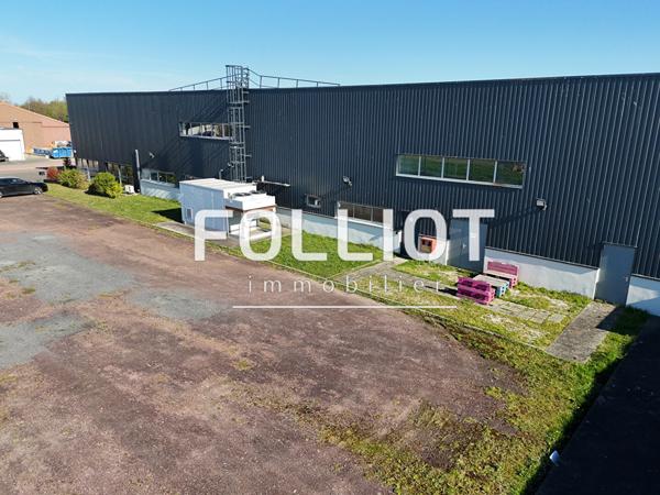 A VENDRE Local commercial à Coutances 3000 m2