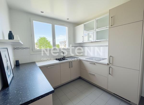 A vendre appartement Les Clayes Sous Bois 4 pièce(s) avec  cave et BOX en OPTION. .