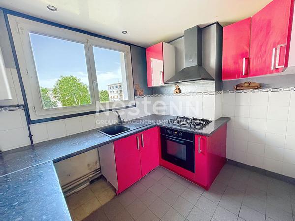 A vendre appartement Les Clayes Sous Bois 4 pièce(s) avec  cave et BOX en OPTION. .