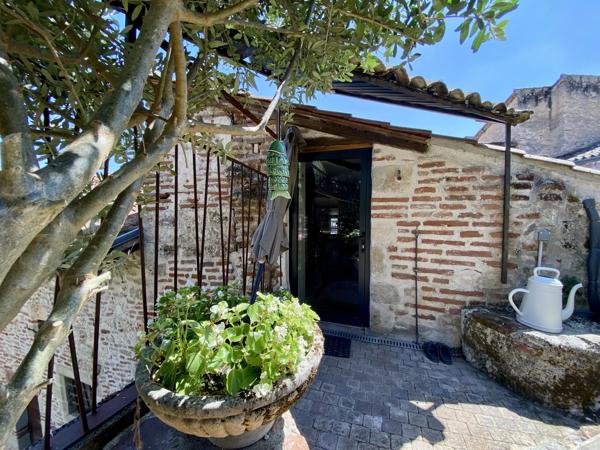Maison de village de charme avec jardin et vues exceptionnelles