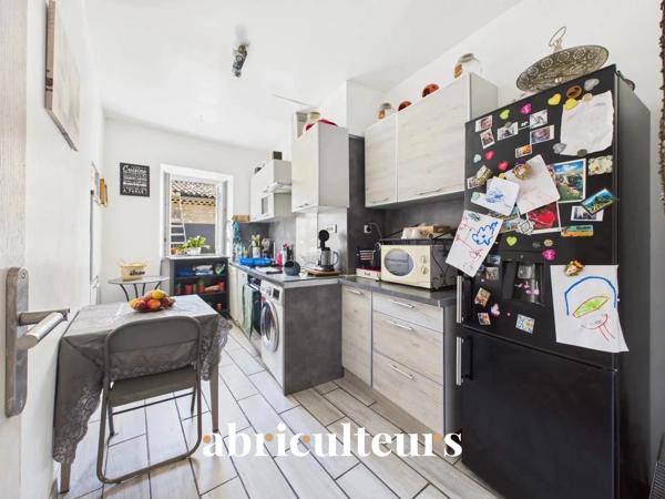 La-Roque-d'Anthéron Maison de village de 152 m² avec terrasse