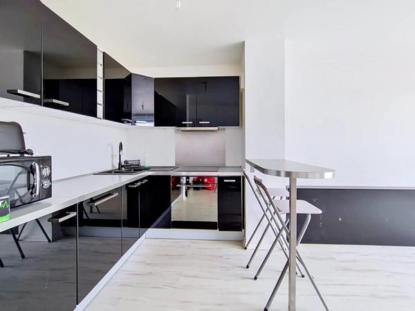 Location                                                      Appartement
                        
                     3 pièces                      55 m2                     à Limeil-Brévannes
