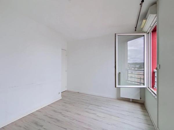 Location                                                      Appartement
                        
                     3 pièces                      55 m2                     à Limeil-Brévannes