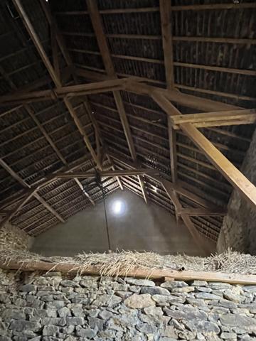 Grange à 200 mètres du 1er voisin !