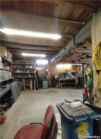 MAISON D’HABITATION GARAGES ATELIER