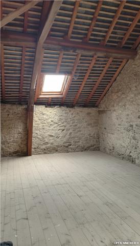 MAISON D’HABITATION GARAGES ATELIER