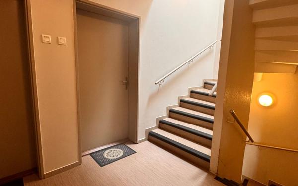 Appartement à vendre    2 pièces • 52 m2 Rivery