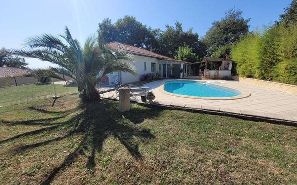 Maison à vendre    5 pièces •  Colayrac-Saint-Cirq