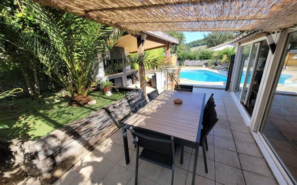 Maison à vendre    5 pièces •  Colayrac-Saint-Cirq