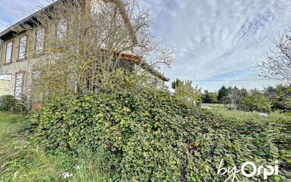 Maison à vendre    3 pièces •  Saint-Éloy-les-Mines