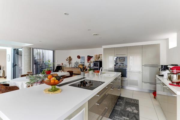 Triplex de caractère, Clermont-Ferrand centre, climatisé, 6 pièces, 150 m², terrasse, balcons et vues dégagées