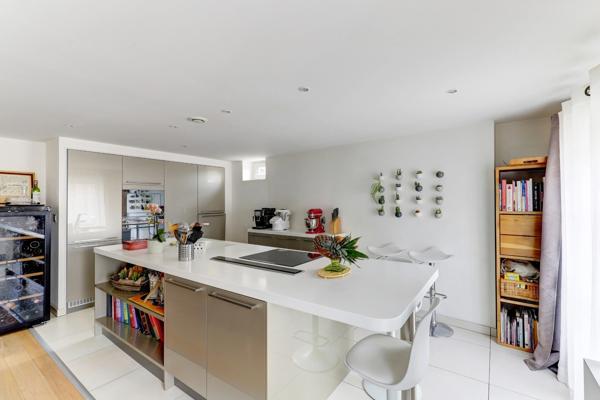 Triplex de caractère, Clermont-Ferrand centre, climatisé, 6 pièces, 150 m², terrasse, balcons et vues dégagées