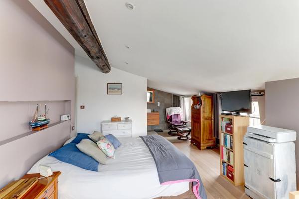 Triplex de caractère, Clermont-Ferrand centre, climatisé, 6 pièces, 150 m², terrasse, balcons et vues dégagées