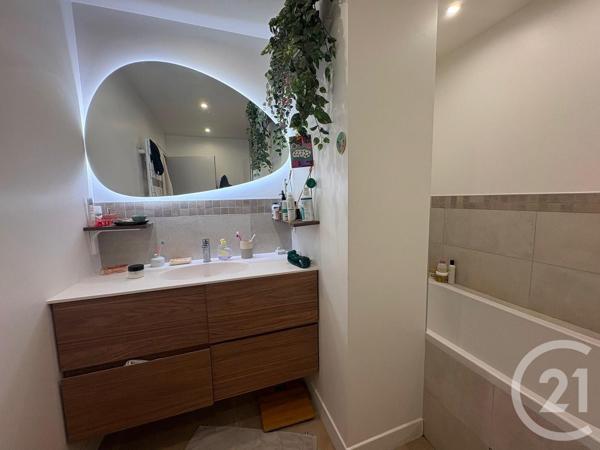 Appartement F4 à vendre  4 pièces - 87 m 2   PARIS  - 75019
