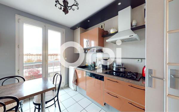 Appartement à vendre    5 pièces • 111,29 m2 Bron