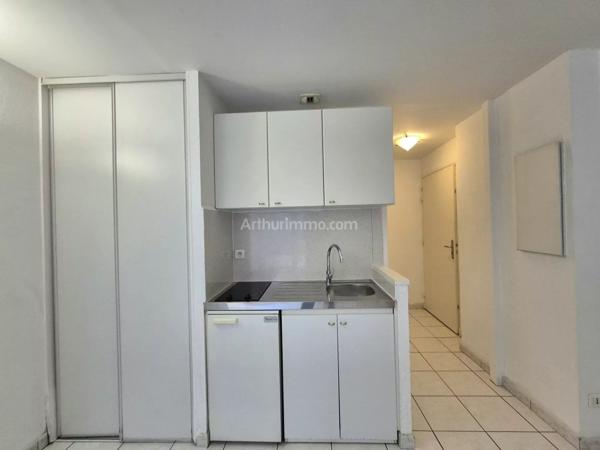 Location Appartement 1 pièces 20 m2 à Draguignan