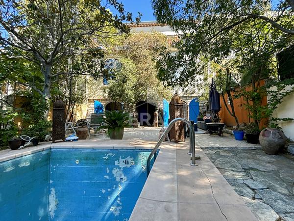 Maison 355 m2 sur 380m² de parcelle 13014