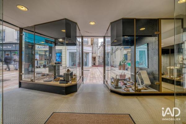 Boutique/Local commercial à vendre 112 m² Meaux